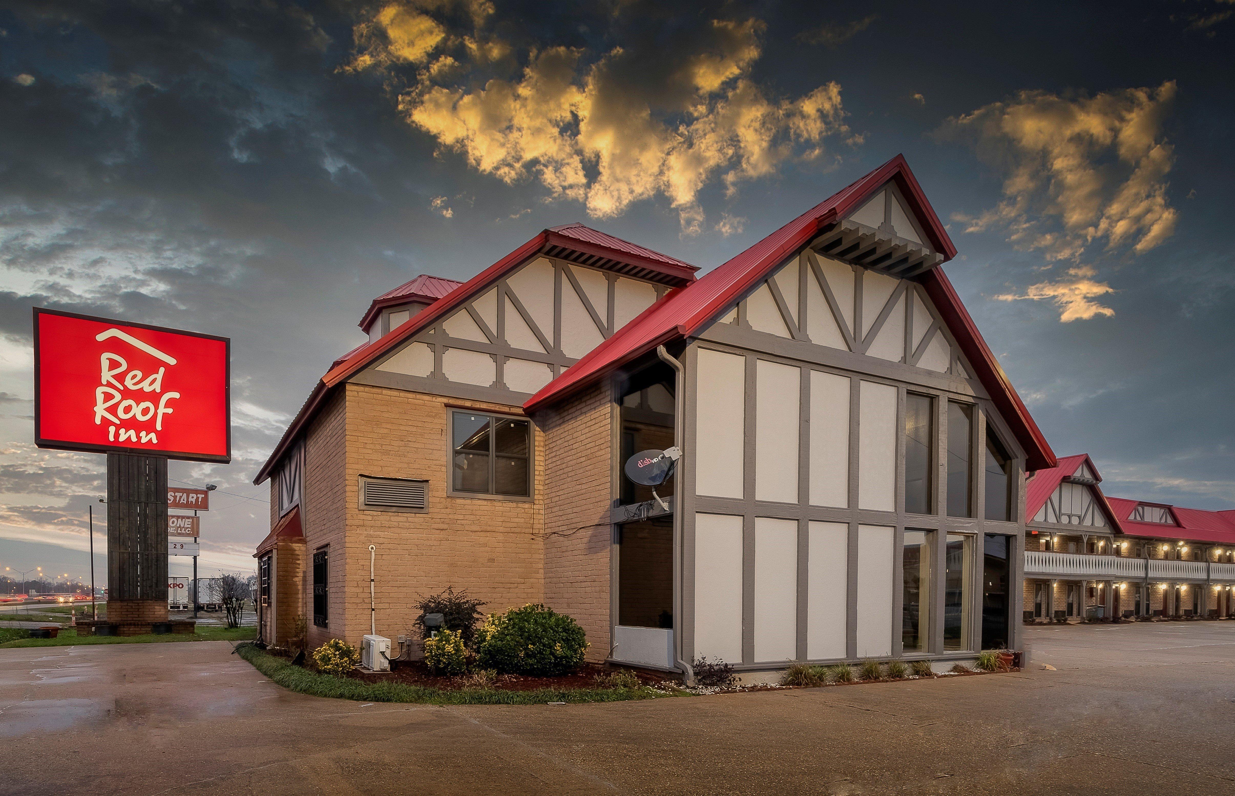 Red Roof 2*